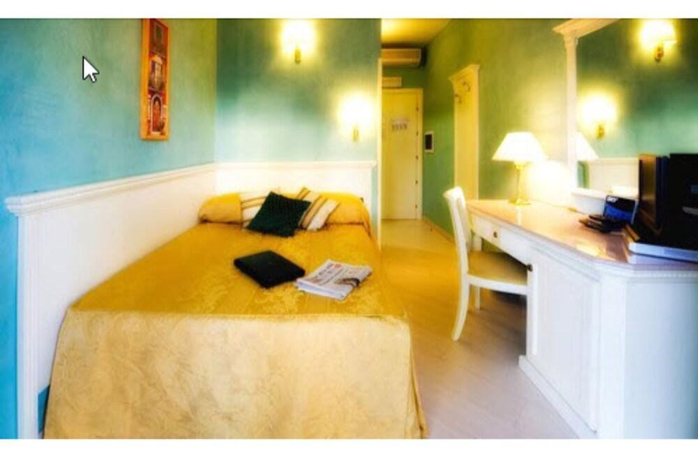 Hotel Bright ローマ エクステリア 写真