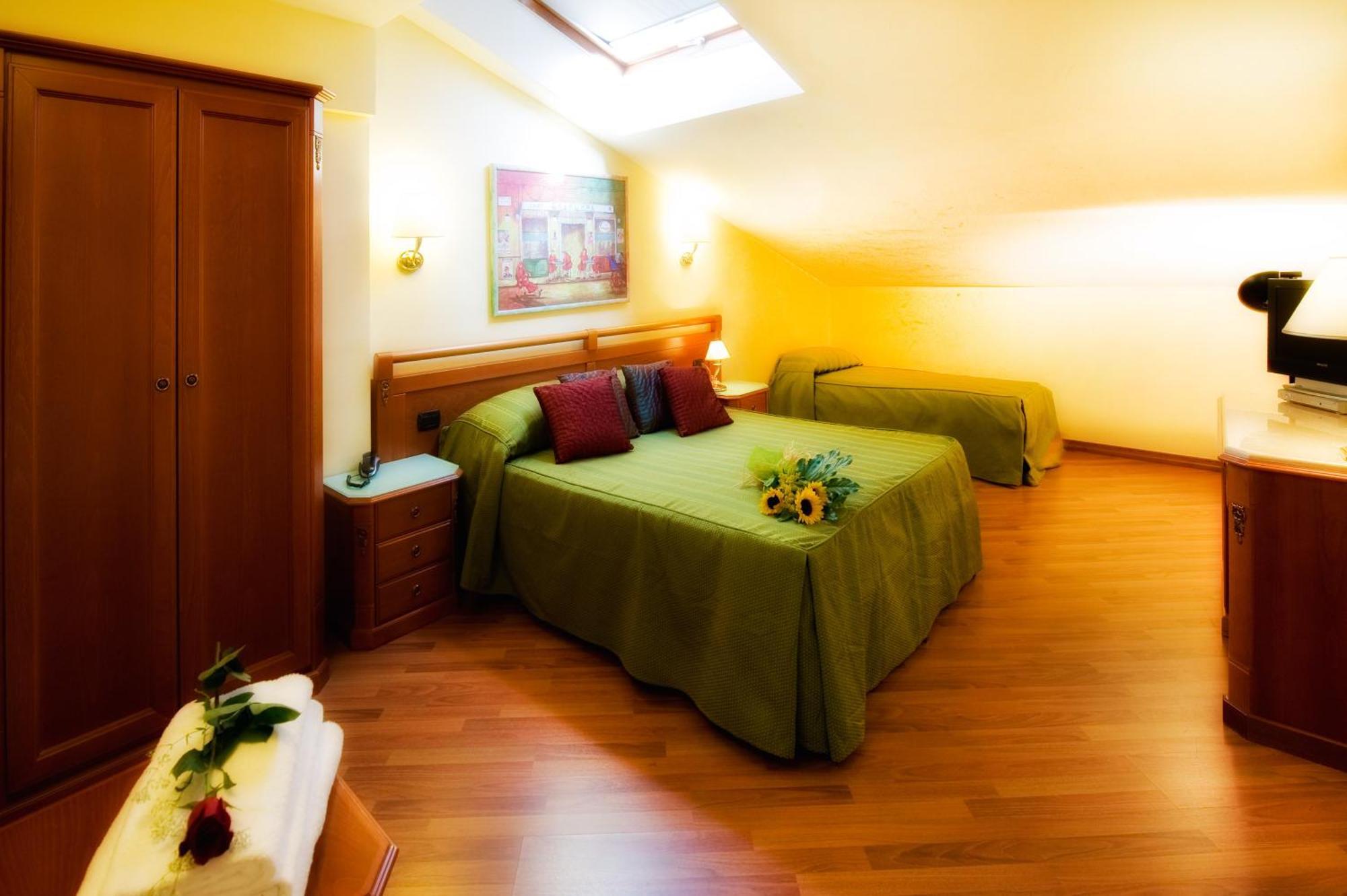 Hotel Bright ローマ エクステリア 写真
