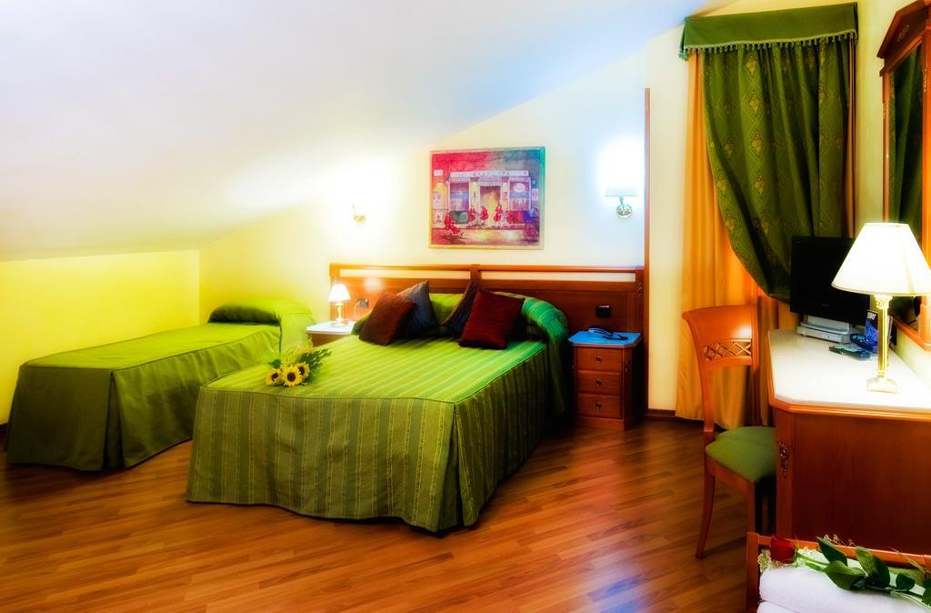 Hotel Bright ローマ エクステリア 写真